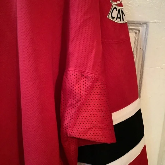 Team Canada Hockey Jersey - Picture 6 of 9